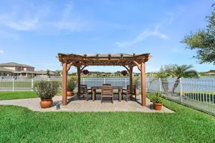 840 Gairloch Ln, Fort Pierce, FL 34947 - Photo 10