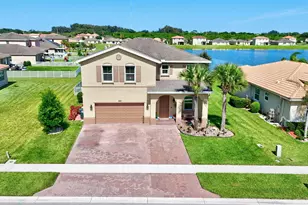 840 Gairloch Ln, Fort Pierce, FL 34947 - Photo 2