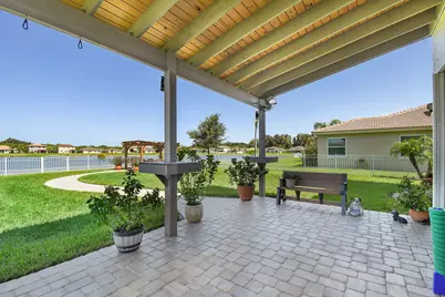 840 Gairloch Lane, Fort Pierce, FL 34947 - Photo 8
