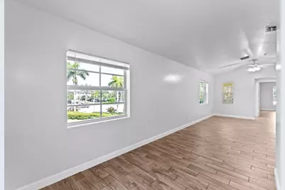 56 W 12th Street #C, Riviera Beach, FL 33404 - Photo 14