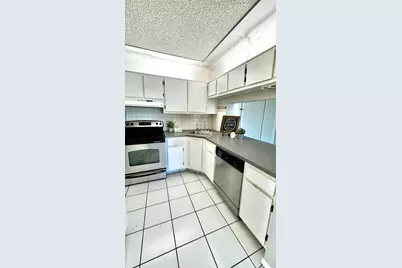1007 Green Pine Boulevard #A3, West Palm Beach, FL 33409 - Photo 12
