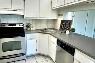 1007 Green Pine Blvd, West Palm Beach, FL 33409 - Photo 12