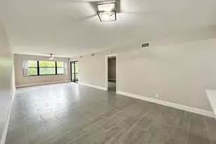 7681 Tahiti Ln, Lake Worth, FL 33467 - Photo 18