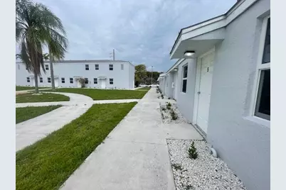 4393 Windsor Avenue #27, West Palm Beach, FL 33407 - Photo 1