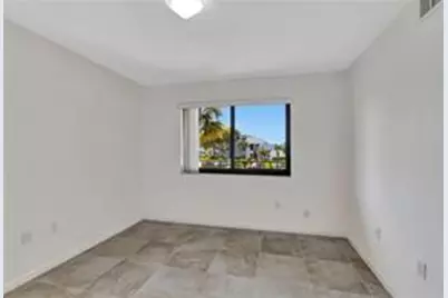 4242 Deste Court #201, Lake Worth, FL 33467 - Photo 6
