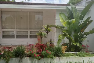 3413 Nassau Dr, Miramar, FL 33023 - Photo 2