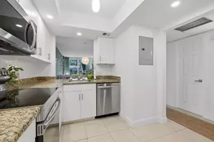 108 Royal Pk Dr, Oakland Park, FL 33309 - Photo 4