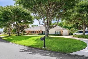 114 Glenbrook Ct, Atlantis, FL 33462 - Photo 4