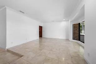 114 Glenbrook Ct, Atlantis, FL 33462 - Photo 12
