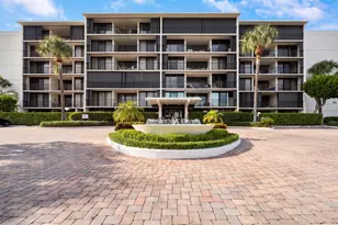 225 S Beach Rd, Jupiter, FL 33469 - Photo 1
