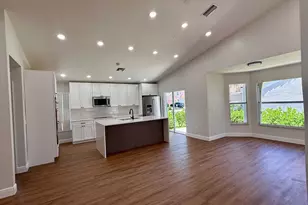326 NW 47th Terrace, Deerfield Beach, FL 33442 - Photo 2