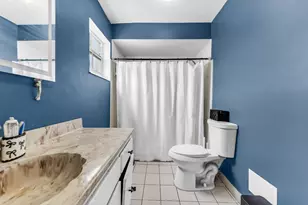 8880 NW 7th St, Pembroke Pines, FL 33024 - Photo 30