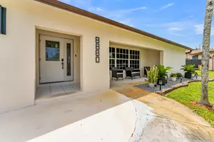 8880 NW 7th St, Pembroke Pines, FL 33024 - Photo 1