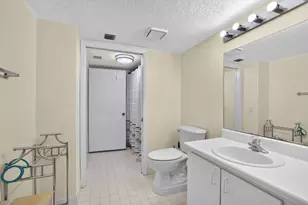 7805 Trent Dr, Tamarac, FL 33321 - Photo 18