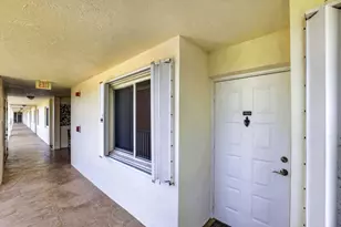 7805 Trent Dr, Tamarac, FL 33321 - Photo 26