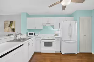 7805 Trent Dr, Tamarac, FL 33321 - Photo 4