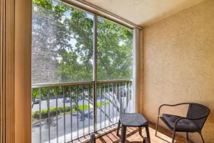 7805 Trent Dr, Tamarac, FL 33321 - Photo 24