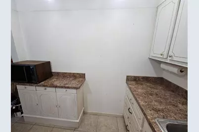 2381 Sunset Avenue #106, Lake Worth, FL 33461 - Photo 4