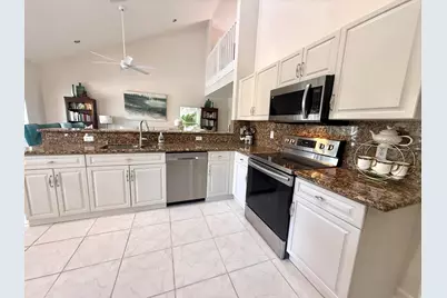 9392 Cascade Court, Boynton Beach, FL 33437 - Photo 16