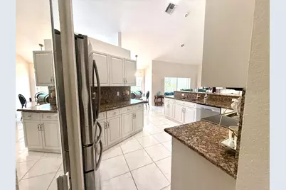 9392 Cascade Court, Boynton Beach, FL 33437 - Photo 14