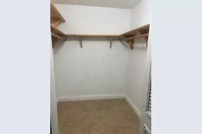 600 Village Green Court #220, Palm Springs, FL 33461 - Photo 8
