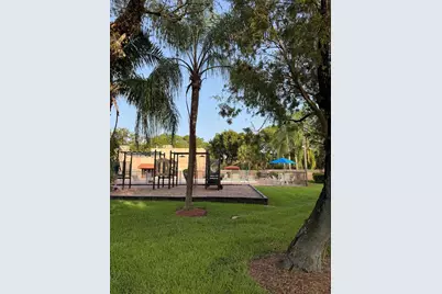 1041 NW 124th Avenue #1041, Pembroke Pines, FL 33026 - Photo 22