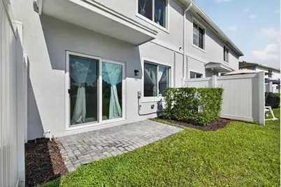 608 NE Waters Edge Lane, Port Saint Lucie, FL 34983 - Photo 38