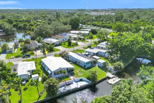 7639 SE Fork River Dr, Stuart, FL 34997 - Photo 2