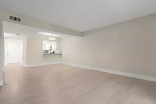 11099 NW 7th St, Miami, FL 33172 - Photo 12