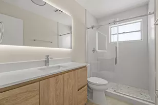 11099 NW 7th St, Miami, FL 33172 - Photo 4