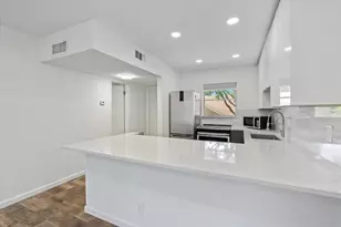 899 SE 2nd Ave, Deerfield Beach, FL 33441 - Photo 10