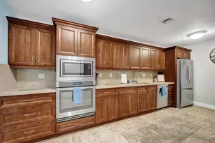 1930 NE 2nd Ave, Wilton Manors, FL 33305 - Photo 30