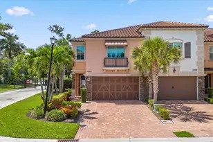 15600 Italian Cypress Wy, Wellington, FL 33414 - Photo 2