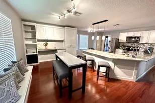 1000 Lake Breeze Dr, Wellington, FL 33414 - Photo 4