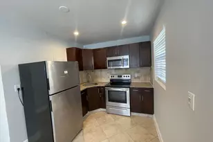 215 SW 16th, Fort Lauderdale, FL 33315 - Photo 1