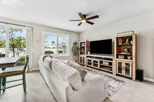 329 SE Halifax Ln, Stuart, FL 34994 - Photo 10