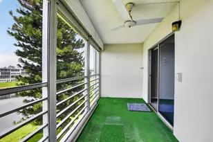 4022 Hythe B, Boca Raton, FL 33434 - Photo 32