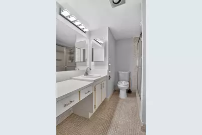 4022 Hythe B, Boca Raton, FL 33434 - Photo 18