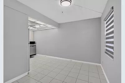 4022 Hythe B, Boca Raton, FL 33434 - Photo 10