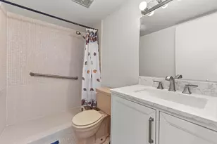 22 Golfs Edge D, West Palm Beach, FL 33417 - Photo 14