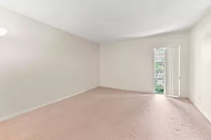 22 Golfs Edge D, West Palm Beach, FL 33417 - Photo 10