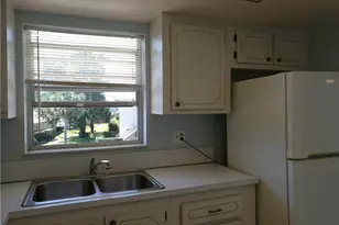 2950 SE Ocean Blvd, Stuart, FL 34996 - Photo 6