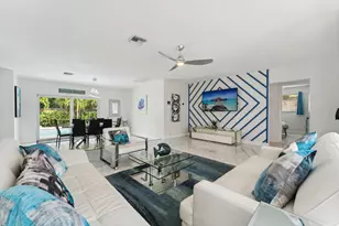 1243 Garfield St, Hollywood, FL 33019 - Photo 2