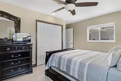 981 SE 10th Court, Pompano Beach, FL 33060 - Photo 24