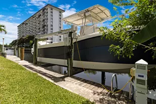 981 SE 10th Ct, Pompano Beach, FL 33060 - Photo 36