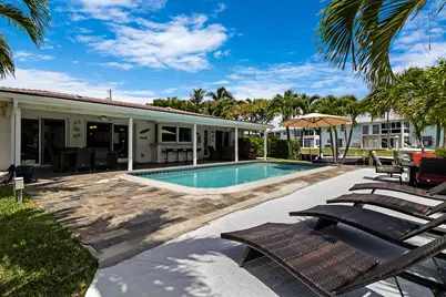 981 SE 10th Court, Pompano Beach, FL 33060 - Photo 30