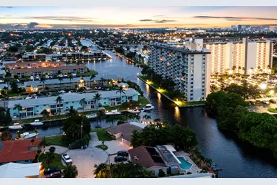 981 SE 10th Court, Pompano Beach, FL 33060 - Photo 46