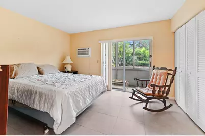 270 Norwich L, West Palm Beach, FL 33417 - Photo 8