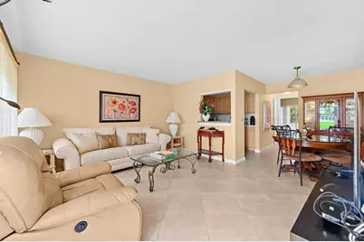 270 Norwich L, West Palm Beach, FL 33417 - Photo 6