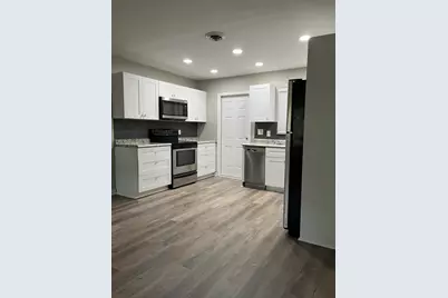 4250 NW 21st Avenue, Oakland Park, FL 33309 - Photo 2